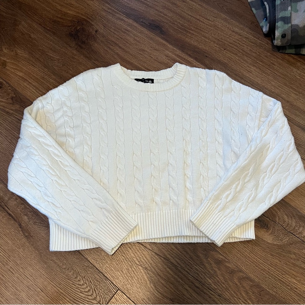 ARDEN B White Knit Cropped Sweater